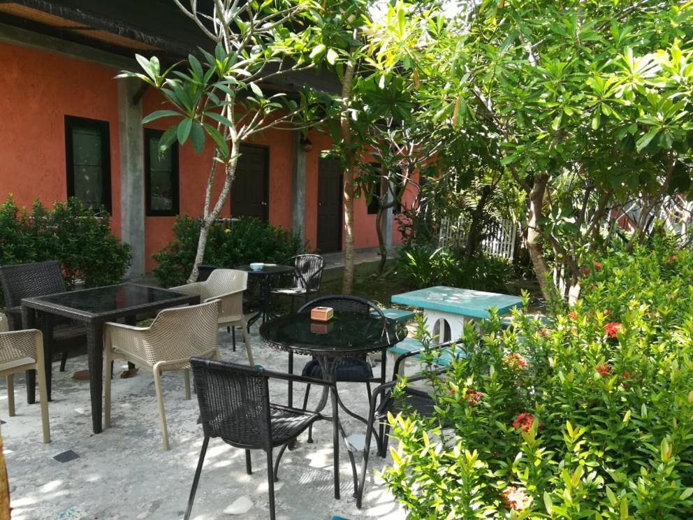 2 Home Chalong Exterior foto
